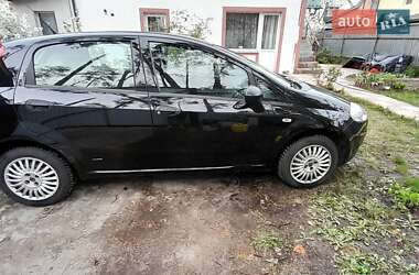 Хэтчбек Fiat Punto 2007 в 