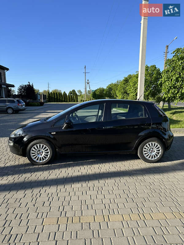 Хэтчбек Fiat Punto 2011 в Луцке