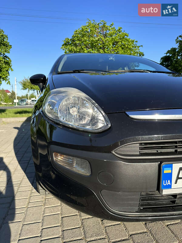 Хэтчбек Fiat Punto 2011 в Луцке