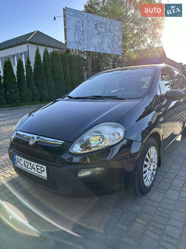Хэтчбек Fiat Punto 2011 в Луцке