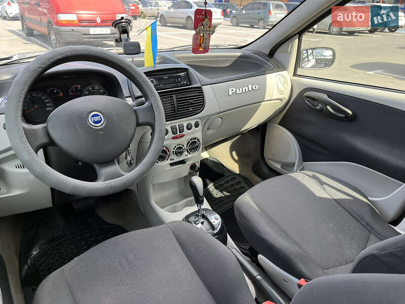 Хэтчбек Fiat Punto 2005 в Виннице