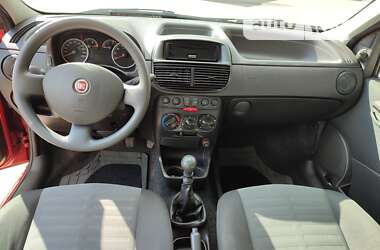 Хетчбек Fiat Punto 2010 в Києві