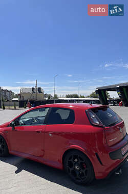Хэтчбек Fiat Punto 2013 в 