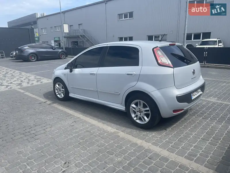 Fiat Punto 2011