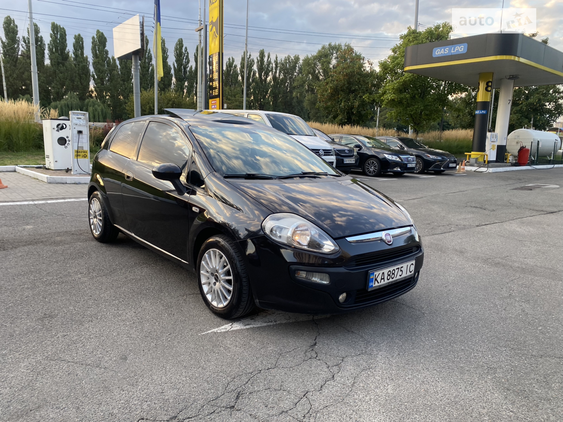 2010 Fiat Punto - мініатюра 3