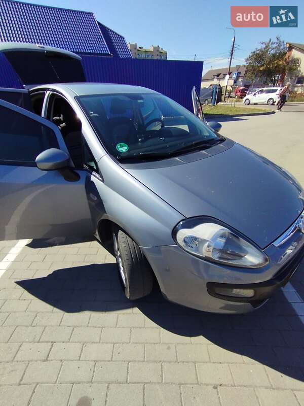 Хэтчбек Fiat Punto 2011 в Калуше