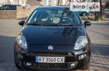 Хетчбек Fiat Punto 2012 в Івано-Франківську