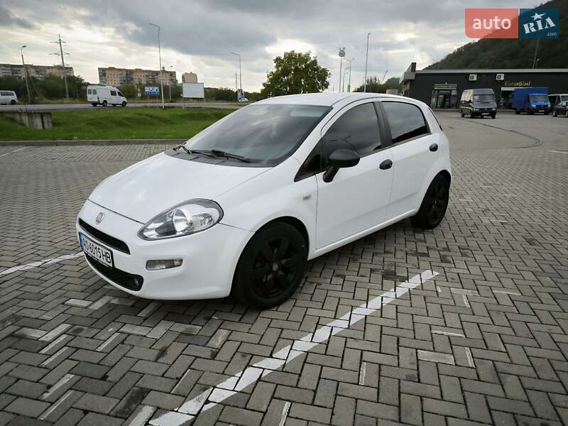 Хэтчбек Fiat Punto 2014 в 