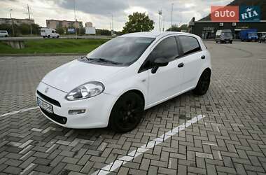 Хэтчбек Fiat Punto 2014 в 