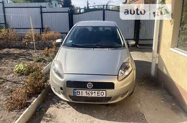 Хэтчбек Fiat Punto 2009 в Миргороде