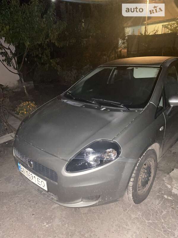 Хэтчбек Fiat Punto 2009 в Миргороде
