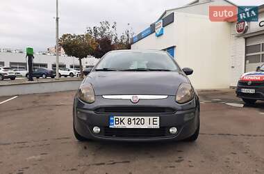 Хэтчбек Fiat Punto 2011 в Ровно