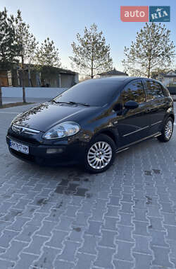 Хэтчбек Fiat Punto 2011 в Ровно