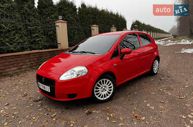 Хетчбек Fiat Punto 2009 в Василькові