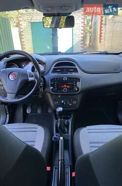 Хетчбек Fiat Punto 2011 в Дніпрі