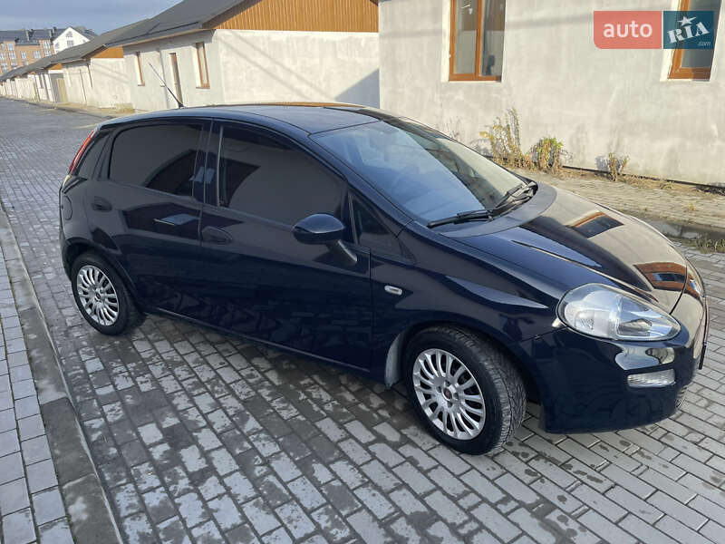 Хэтчбек Fiat Punto 2017 в Луцке