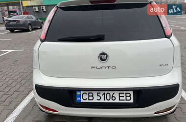 Хэтчбек Fiat Punto 2011 в Киеве