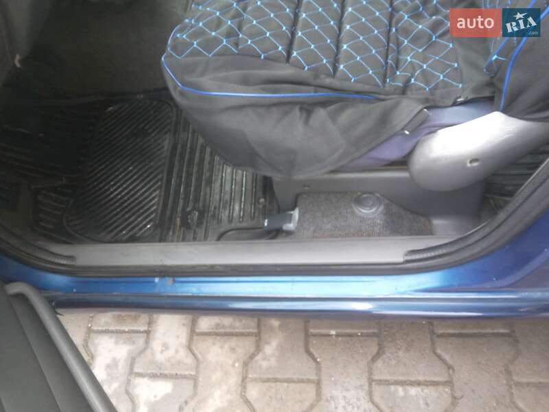 Хетчбек Fiat Punto 1997 в Чернівцях фото 33 Хетчбек Fiat Punto 1997 в Чернівцях