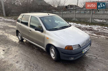 Хетчбек Fiat Punto 1997 в Дніпрі