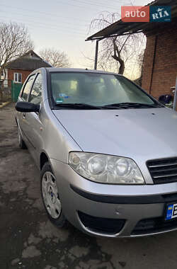 Хэтчбек Fiat Punto 2004 в 