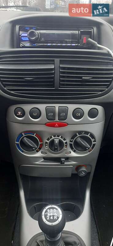 Хетчбек Fiat Punto 2009 в Каневі фото 10 Хетчбек Fiat Punto 2009 в Каневі