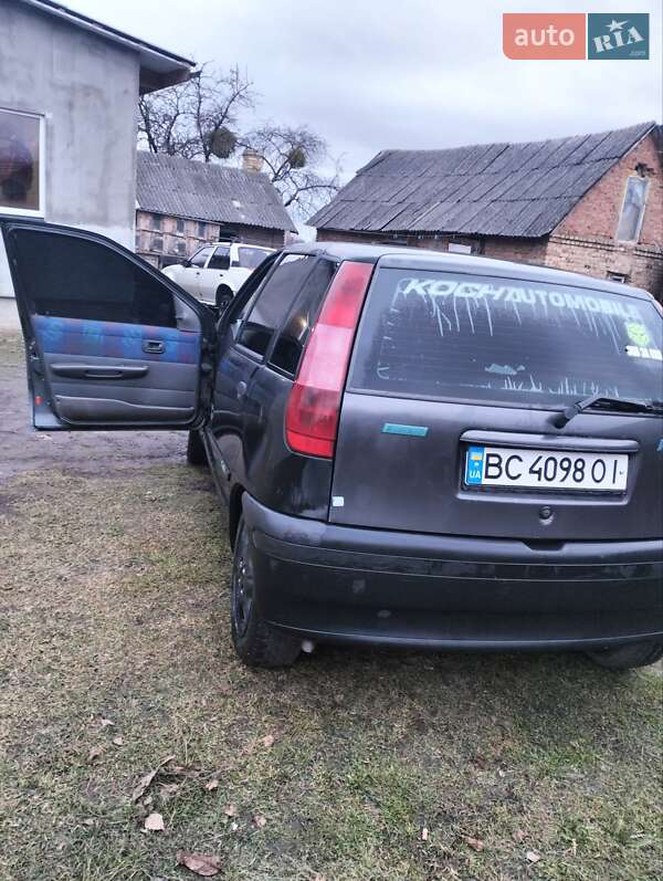 Хэтчбек Fiat Punto 1998 в Луцке
