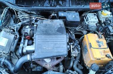 Хэтчбек Fiat Punto 1998 в 