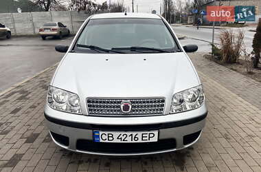 Хэтчбек Fiat Punto 2008 в 