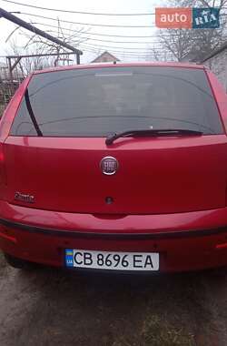 Хэтчбек Fiat Punto 2011 в 
