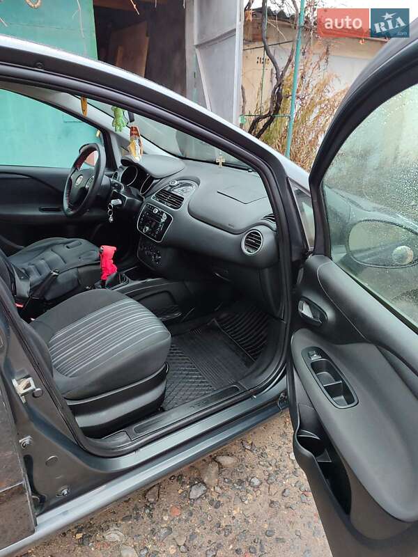 Хэтчбек Fiat Punto 2011 в Шепетовке