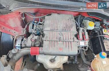 Хетчбек Fiat Punto 2008 в 