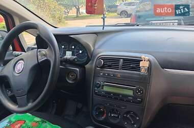 Хетчбек Fiat Punto 2008 в 