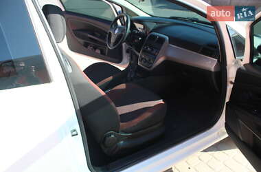 Хэтчбек Fiat Punto 2009 в Жовкве