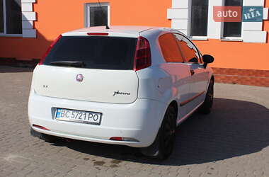 Хэтчбек Fiat Punto 2009 в Жовкве