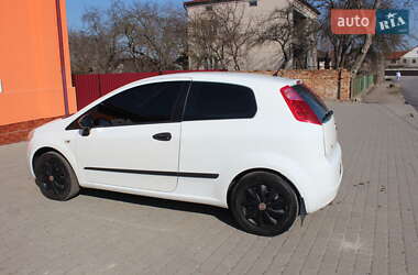 Хэтчбек Fiat Punto 2009 в Жовкве