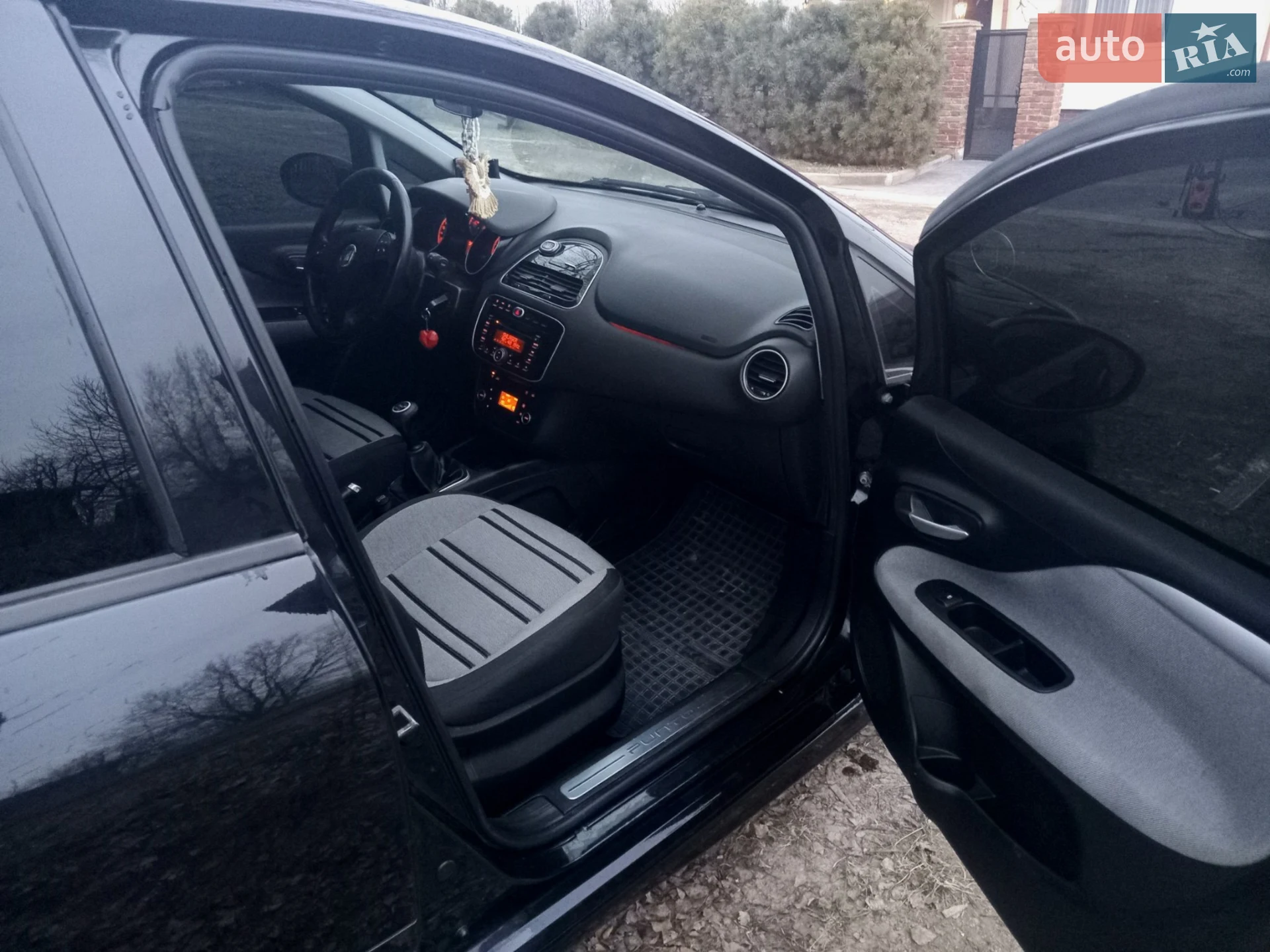2010 Fiat Punto - мініатюра 11