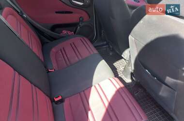 Хэтчбек Fiat Punto 2010 в 