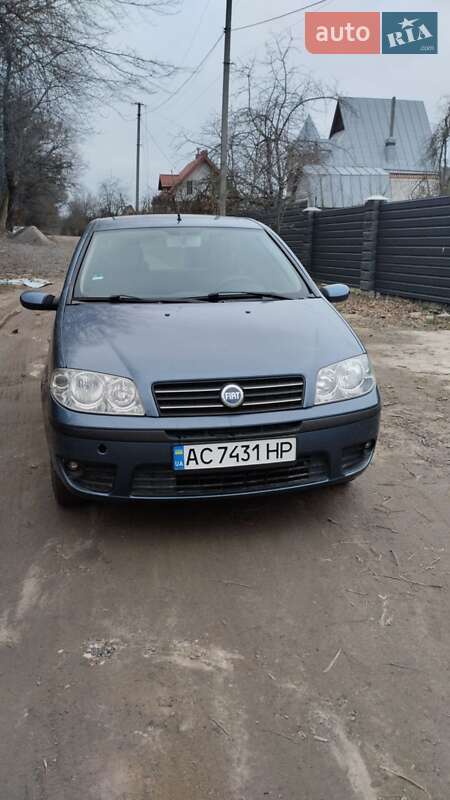 Хэтчбек Fiat Punto 2004 в Луцке