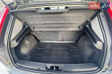 Хэтчбек Fiat Punto 2007 в 