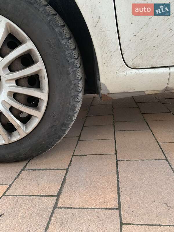 Хэтчбек Fiat Punto 2015 в Киеве