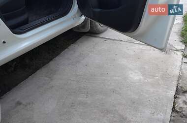 Хетчбек Fiat Punto 2010 в Бурштині