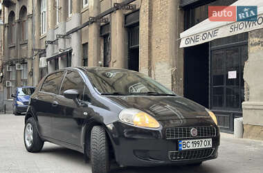 Хэтчбек Fiat Punto 2009 в 