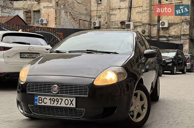 Хэтчбек Fiat Punto 2009 в 