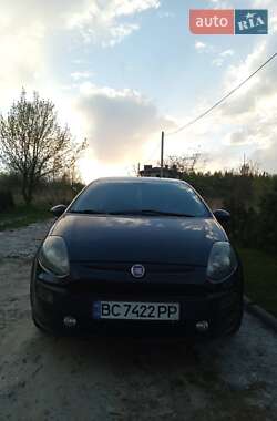Хэтчбек Fiat Punto 2010 в 
