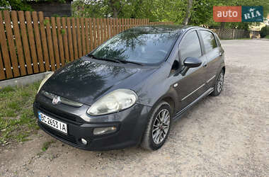 Хэтчбек Fiat Punto 2011 в 