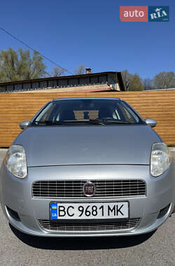 Хетчбек Fiat Punto 2009 в 
