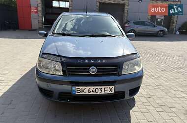 Хэтчбек Fiat Punto 2004 в 