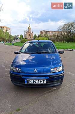 Хетчбек Fiat Punto 2001 в 