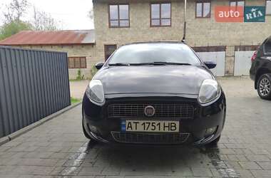 Хетчбек Fiat Punto 2009 в 