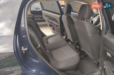 Хетчбек Fiat Punto 2009 в 